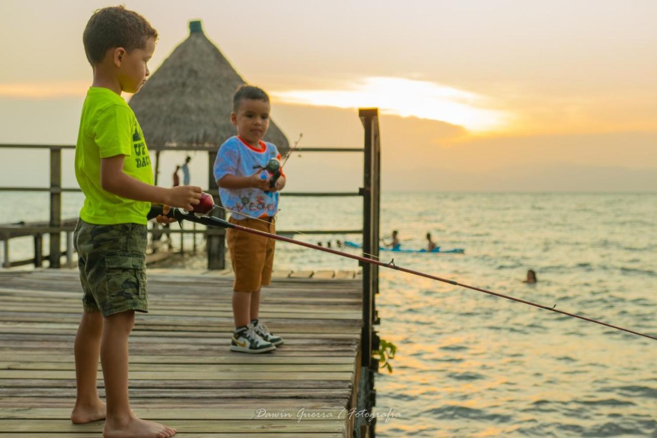 Denny'S Beach Resort Hotel Mariscos Dış mekan fotoğraf